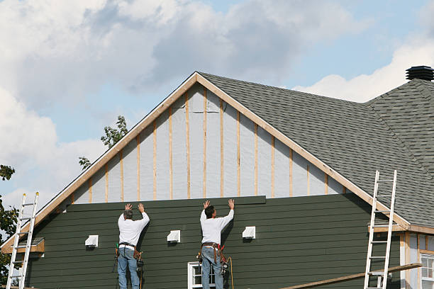 Professional Emergency Siding Repair technician working in Springboro, OH